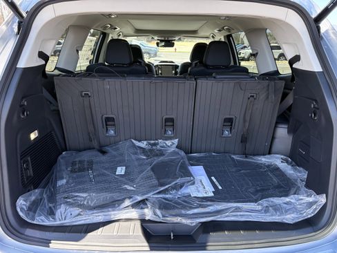 New 2026 Subaru Ascent Limited image 12