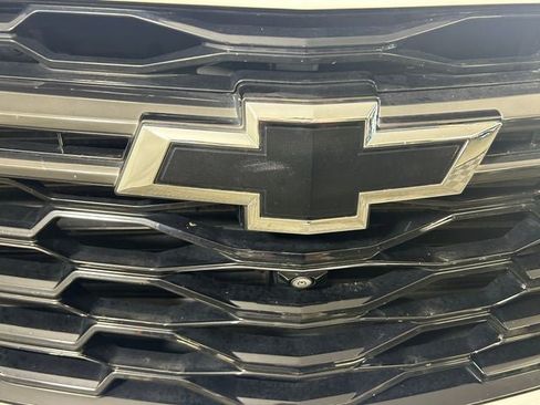 Used 2023 Chevrolet Traverse Premier w/ Redline Edition AWD/4WD image 10