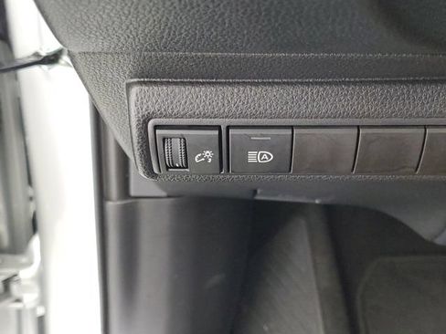 Used 2026 Toyota Corolla LE FWD image 31