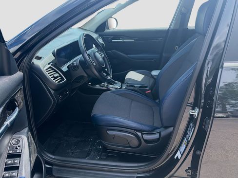 Used 2024 Kia Seltos S FWD image 19