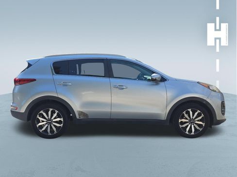 Used 2017 Kia Sportage EX w/ EX Premium Package FWD image 3
