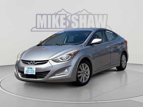 Used 2015 Hyundai Elantra SE w/ Option Group 02 FWD image 1