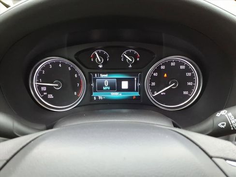 Used 2019 Buick Enclave Essence image 16