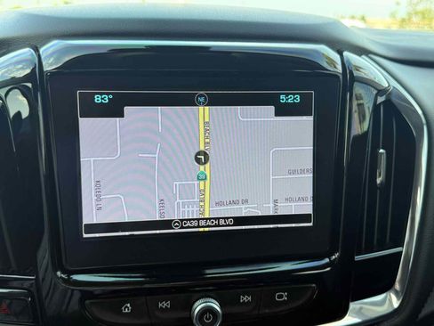 Used 2018 Chevrolet Traverse Premier image 9