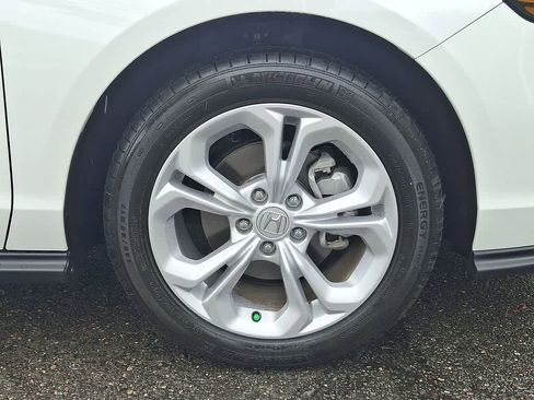 Certified 2025 Honda Accord LX image 26