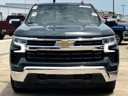 Used 2025 Chevrolet Silverado 1500 LT RWD image 9
