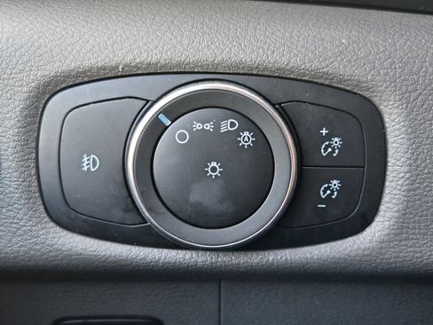 Used 2023 Ford Transit 350 XLT image 15