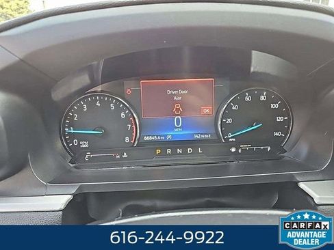 Used 2021 Ford Explorer XLT AWD/4WD image 3