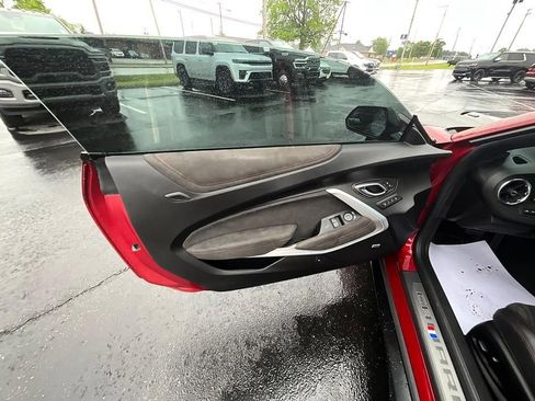 Used 2021 Chevrolet Camaro ZL1 RWD image 11