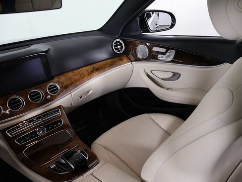 Used 2019 Mercedes-Benz E 450 4MATIC Wagon image 40