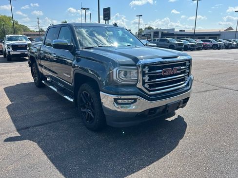 Used 2017 GMC Sierra 1500 SLT w/ SLT Premium Package AWD/4WD image 3