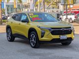 Used 2024 Chevrolet Trax RS w/ Sunroof Package image 3