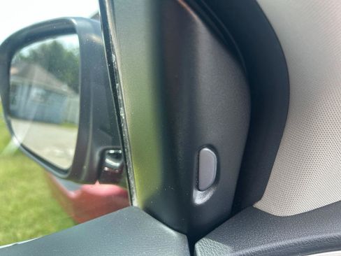 Used 2017 Nissan Murano SL FWD image 16