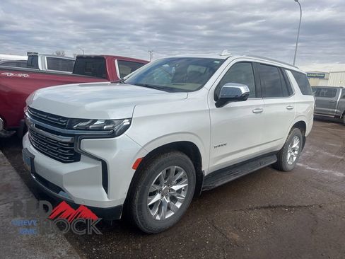 Used 2021 Chevrolet Tahoe Premier w/ Premium Package image 5