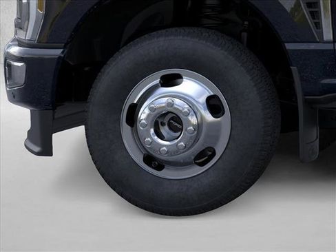 New 2026 Ford F350 Platinum AWD/4WD image 19