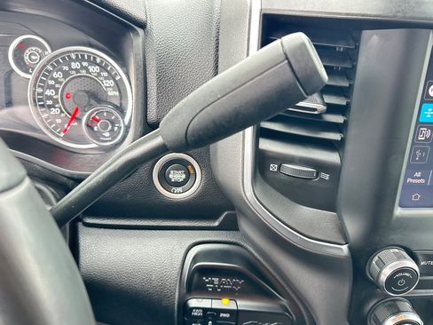 Used 2024 RAM 2500 Big Horn image 24