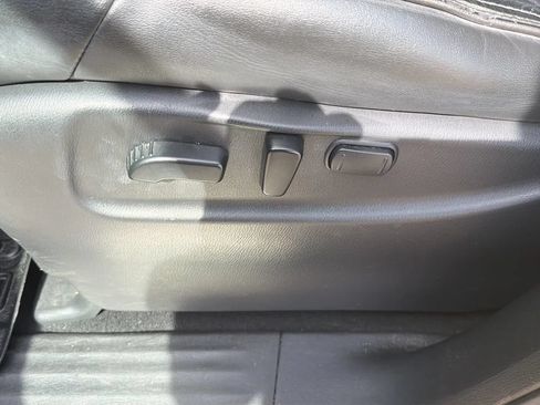 Used 2017 INFINITI QX80 2WD w/ Driver Assistance Package image 12