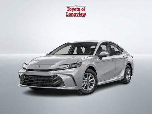 Used 2025 Toyota Camry LE image 1