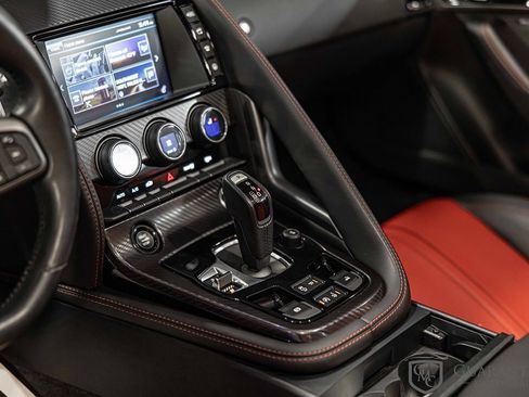 Used 2016 Jaguar F-TYPE R image 18