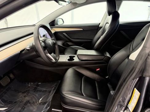 Used 2021 Tesla Model 3 Standard Range Plus RWD image 12