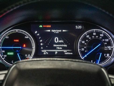 Used 2023 Toyota Venza XLE AWD/4WD image 25