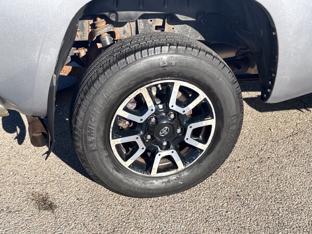 Used 2015 Toyota Tundra SR5 AWD/4WD image 41
