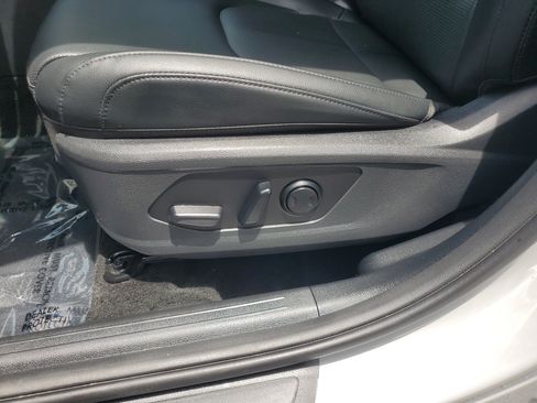 Used 2026 Kia Sportage EX FWD image 21