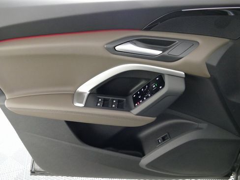 New 2025 Audi Q5 Premium image 10