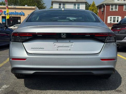 Used 2023 Honda Accord EX image 12