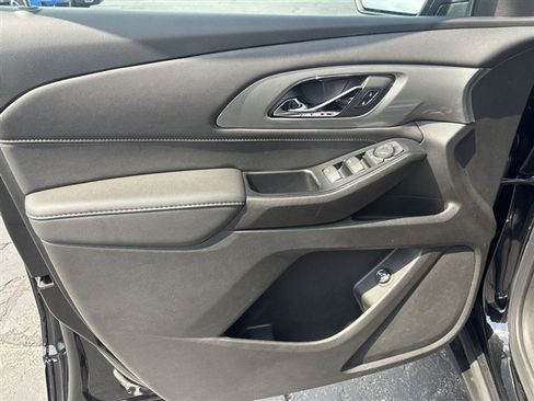 Certified 2023 Chevrolet Traverse LT w/ LPO, Floor Liner Package FWD image 21