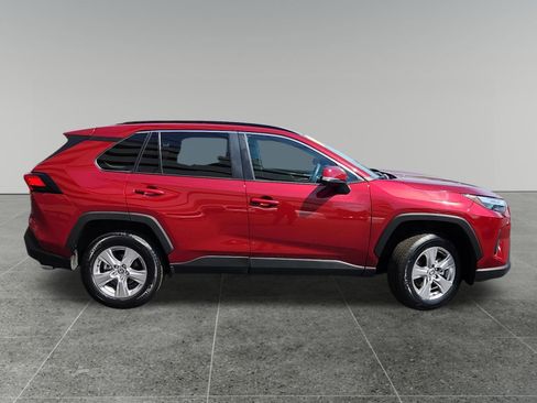 Certified 2025 Toyota RAV4 XLE AWD/4WD image 8