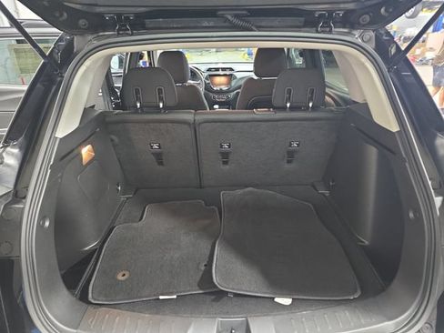 Used 2023 Chevrolet TrailBlazer LT w/ Convenience Package FWD image 16