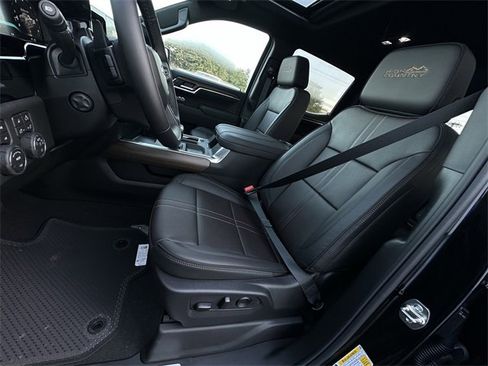 New 2026 Chevrolet Silverado 1500 High Country w/ Midnight Edition image 19