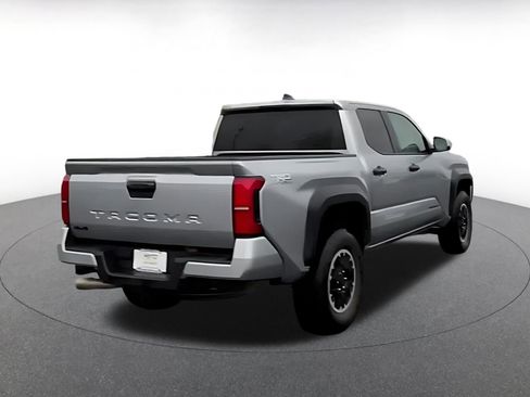 Used 2025 Toyota Tacoma TRD Off-Road image 14