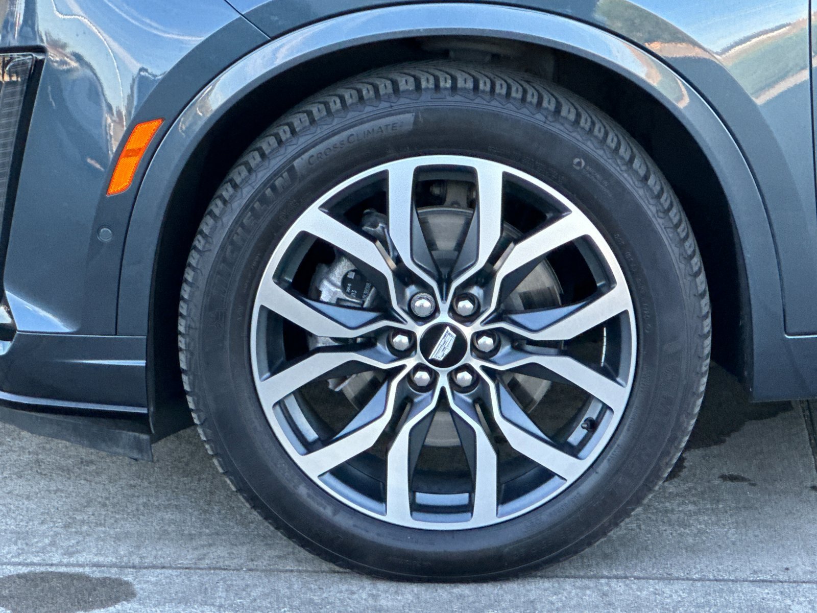 Used 2021 Cadillac XT6 Sport w/ Platinum Package AWD/4WD image 26