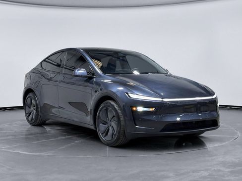 Used 2026 Tesla Model Y Long Range AWD/4WD image 4