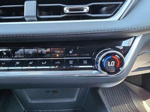 Certified 2026 Chevrolet Equinox LT w/ Convenience Package II FWD image 19
