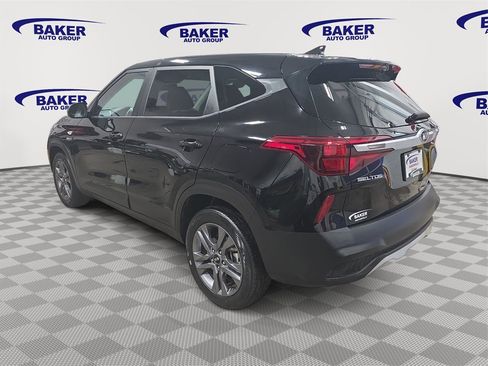 Used 2021 Kia Seltos LX image 7