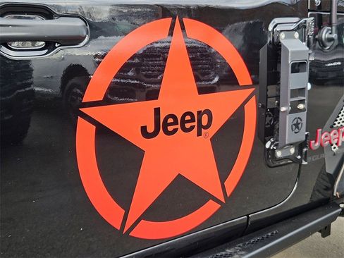 Certified 2023 Jeep Gladiator Rubicon w/ Cold Weather Group image 46