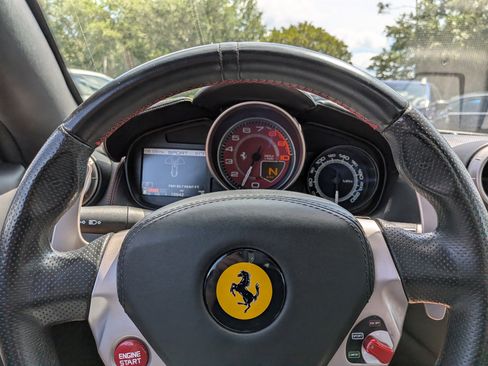 Used 2013 Ferrari California RWD image 26