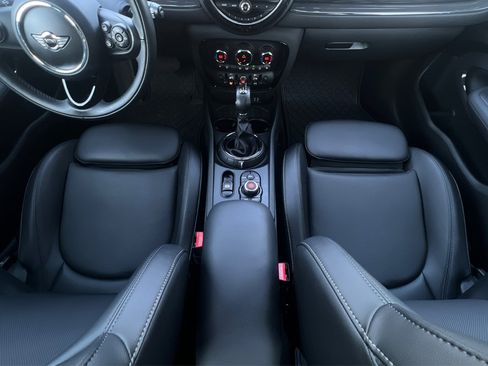 Used 2017 MINI Cooper Clubman S image 13