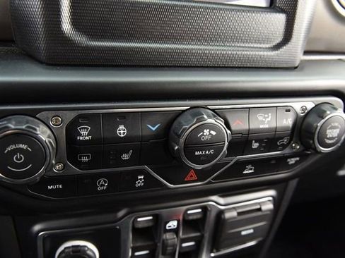 Used 2022 Jeep Wrangler Unlimited Sport AWD/4WD image 13