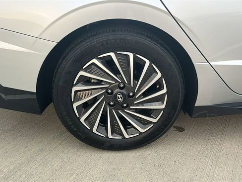 Used 2025 Hyundai Sonata SEL image 16