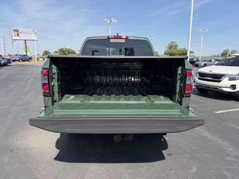 Used 2025 Nissan Frontier PRO-4X AWD/4WD image 7