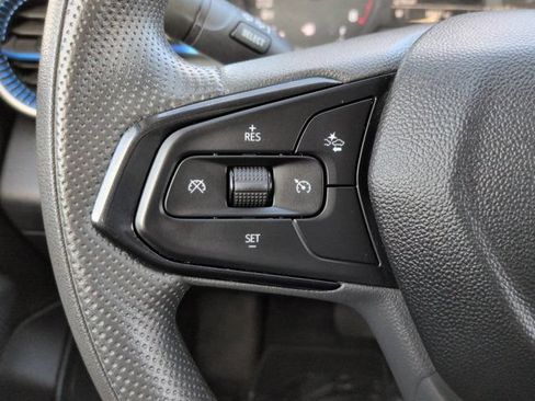 Used 2025 Chevrolet Trax LS w/ LS Convenience Package FWD image 23