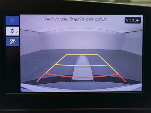 Used 2025 Hyundai Elantra SE FWD image 16