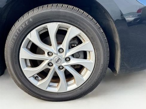 Used 2019 Nissan Sentra SV image 14