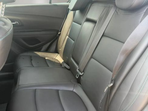 Used 2016 Chevrolet Trax LTZ FWD image 19