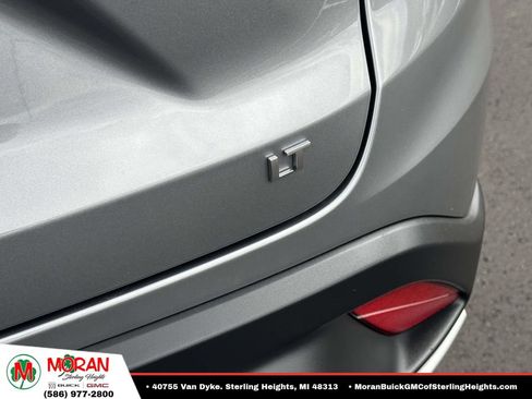Used 2025 Chevrolet Trax LT w/ LT Convenience Package FWD image 9