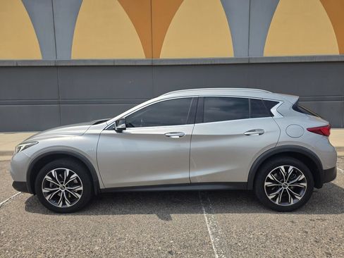 Used 2019 INFINITI QX30 AWD w/ Navigation Package image 10